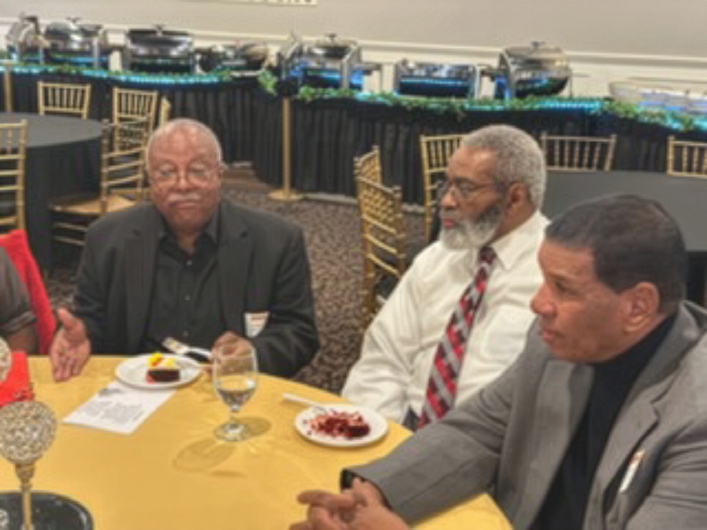 10_vann_5637_howard_peters-willie_thomas-george_guy.jpg